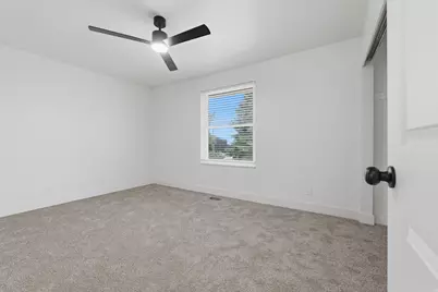 555 W Ontario St N, Tooele, UT 84074 - Photo 8