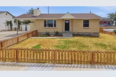 555 W Ontario St N, Tooele, UT 84074 - Photo 2