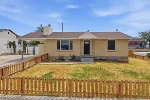 555 W Ontario St N, Tooele, UT 84074 - Photo 2