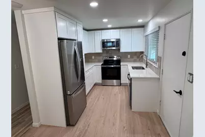 485 E 7800 S, Sandy, UT 84047 - Photo 2