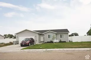 2338 E 4300 S, Naples, UT 84078 - Photo 2