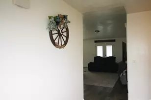 2338 E 4300 S, Naples, UT 84078 - Photo 2