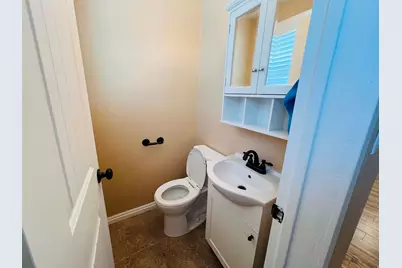 2036 W 1800 N, Farr West, UT 84404 - Photo 16