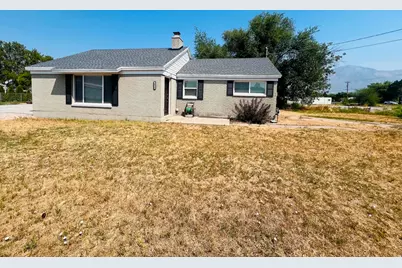 2036 W 1800 N, Farr West, UT 84404 - Photo 6