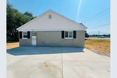 2036 W 1800 N, Farr West, UT 84404 - Photo 4