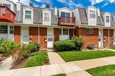 635 E Williamsburg Park Cir Crk S, Sandy, UT 84070 - Photo 1