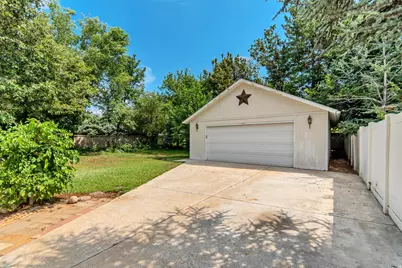 9495 S Pinedale Cir, Sandy, UT 84092 - Photo 4