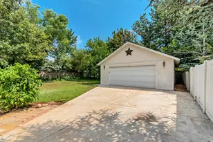9495 S Pinedale Circle, Sandy, UT 84092 - Photo 4