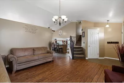 4710 S 2625 W, Roy, UT 84067 - Photo 4