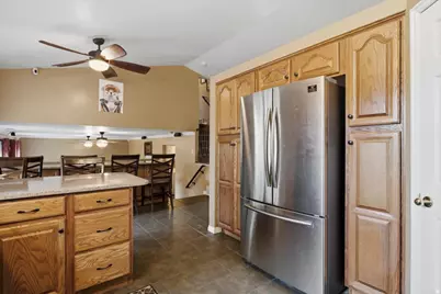 4710 S 2625 W, Roy, UT 84067 - Photo 10