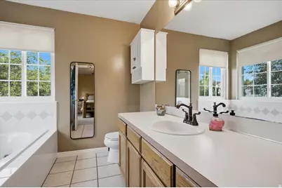 4710 S 2625 W, Roy, UT 84067 - Photo 16