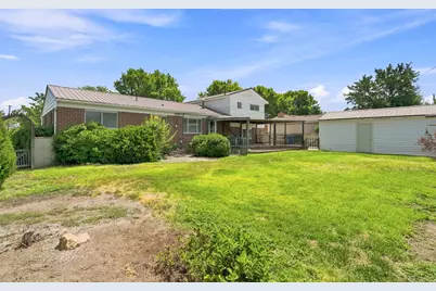 3320 S Broadway St, Magna, UT 84044 - Photo 30
