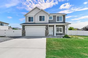 1044 W 2400 S, Nibley, UT 84321 - Photo 2