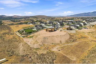 9126 N Lakefront Dr, Eagle Mountain, UT 84005 - Photo 12