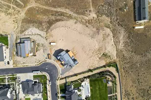 9126 N Lakefront Dr, Eagle Mountain, UT 84005 - Photo 14