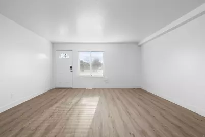 2984 W 4100 S, West Valley, UT 84119 - Photo 14