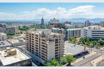 230 E Broadway S #1006, Salt Lake City, UT 84111 - Photo 4