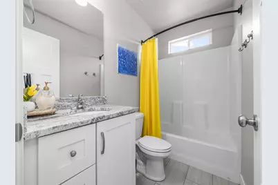 853 E Primrose Way, Eagle Mountain, UT 84005 - Photo 18