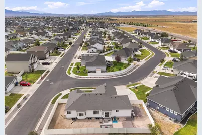 853 E Primrose Way, Eagle Mountain, UT 84005 - Photo 26