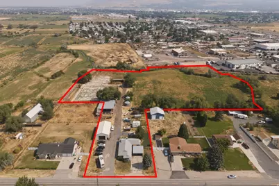 2274 W Pioneer Rd N, Marriott-Slaterville City, UT 84404 - Photo 1