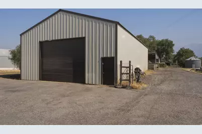 2274 W Pioneer Rd N, Marriott-Slaterville City, UT 84404 - Photo 20