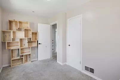 920 Bel Mar Dr, Ogden, UT 84403 - Photo 14