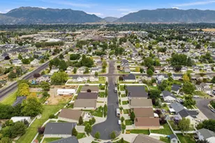 2536 W 1725 N, Clinton, UT 84015 - Photo 40