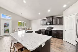 2536 W 1725 N, Clinton, UT 84015 - Photo 8