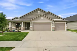 2536 W 1725 N, Clinton, UT 84015 - Photo 2