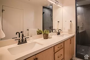 346 E Perrine Dr, Midvale, UT 84047 - Photo 20