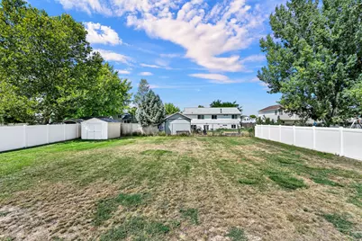 1559 N 2475 W, Clinton, UT 84015 - Photo 36