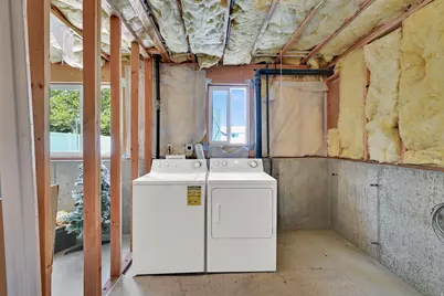 1559 N 2475 W, Clinton, UT 84015 - Photo 30