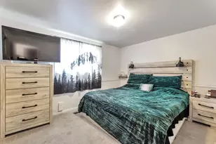 421 E 8220 S, Sandy, UT 84070 - Photo 8