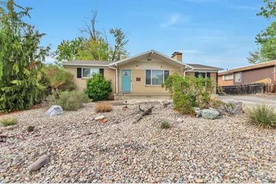 421 E 8220 S, Sandy, UT 84070 - Photo 2