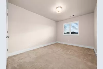 3042 N Crest Dr W, Lehi, UT 84043 - Photo 20