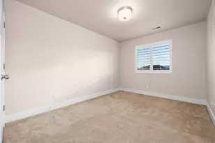 3042 N Crest Dr W, Lehi, UT 84043 - Photo 20