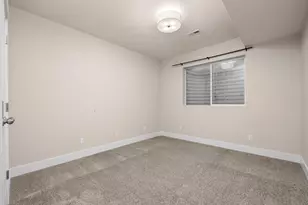 3042 N Crest Dr W, Lehi, UT 84043 - Photo 26