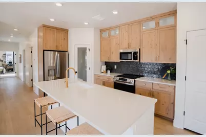 6541 W Herring Ln #302, West Jordan, UT 84081 - Photo 6
