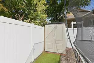 4006 W Heidelberg Ln, West Jordan, UT 84084 - Photo 48
