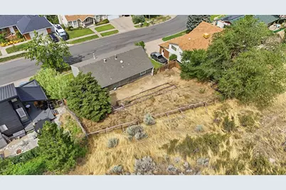 1560 E Hills Dr N, Bountiful, UT 84010 - Photo 4