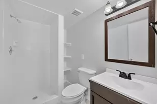 1560 E Hills Dr N, Bountiful, UT 84010 - Photo 28
