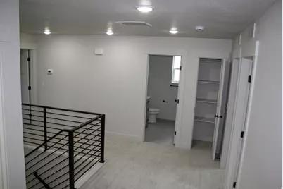 1344 S Mountain Rd E, Ogden, UT 84404 - Photo 8