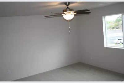 1344 S Mountain Rd E, Ogden, UT 84404 - Photo 12