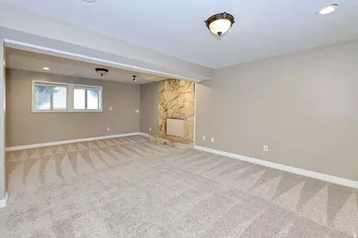518 Aspen Way, Centerville, UT 84014 - Photo 16