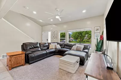 856 W San Savino Way, Midvale, UT 84047 - Photo 4