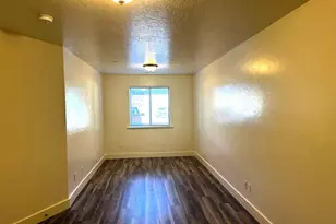 580 S Center St, Santaquin, UT 84655 - Photo 6