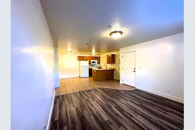 580 S Center St #7, Santaquin, UT 84655 - Photo 4