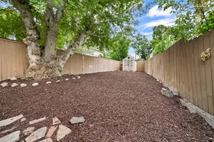 131 W 400 N, Salt Lake City, UT 84103 - Photo 32