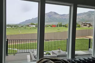 890 E 2175 N, North Ogden, UT 84414 - Photo 2
