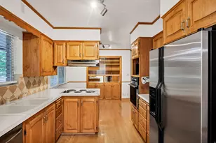 351 E 600 S, River Heights, UT 84321 - Photo 10